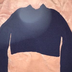 sweater crop top (belly won’t show much)